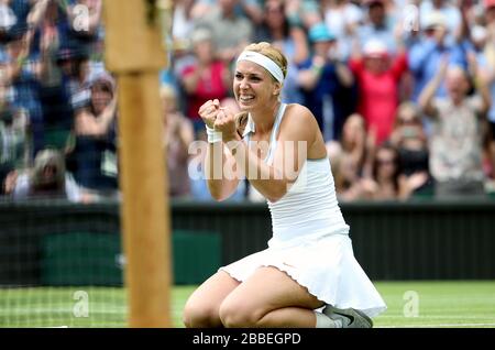 La Sabine Lisicki en Allemagne célèbre avoir battu Serena Williams aux États-Unis Banque D'Images