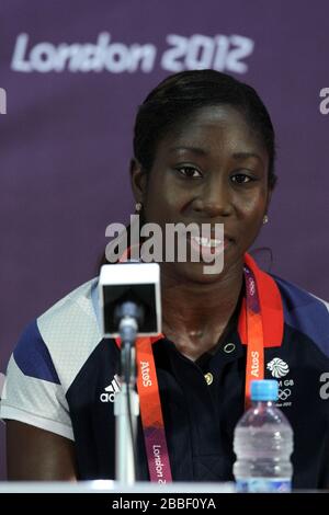 Anita Asante de Grande-Bretagne assiste à la Conférence de presse de l'équipe Grande-Bretagne sur les femmes au Millenium Stadium Banque D'Images