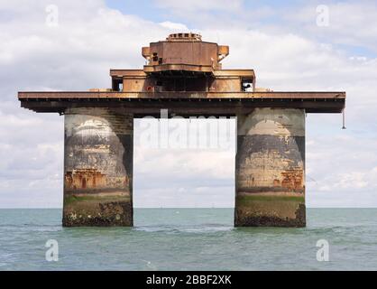 Fort Knock John, défense de la mer de la deuxième Guerre mondiale dans l'estuaire de la Tamise. Banque D'Images