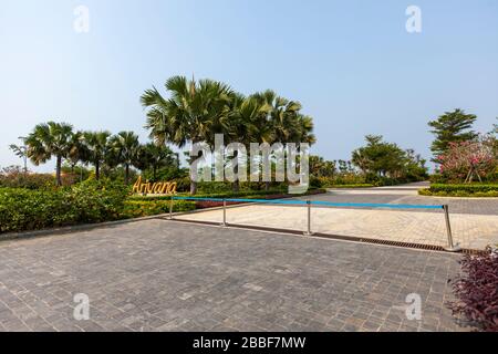 Da Nang, Vietnam. 31 mars 2020. Les plages populaires de Da Nang ont été enfermées pour empêcher la propagation du virus COVID-19. Ici, le Furama Resort a été temporairement fermé. (Crédit photo: Gonzales photo/Alay Live News Banque D'Images