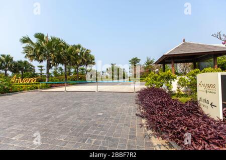 Da Nang, Vietnam. 31 mars 2020. Les plages populaires de Da Nang ont été enfermées pour empêcher la propagation du virus COVID-19. Ici, le Furama Resort a été temporairement fermé. (Crédit photo: Gonzales photo/Alay Live News Banque D'Images