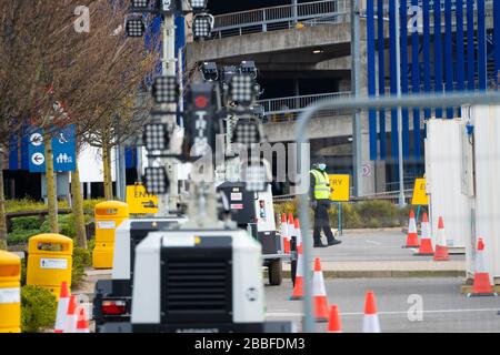 Londres, Royaume-Uni. Mardi 31 mars 2020. Un centre d'essais nouvellement ouvert pour le virus Covid-19 pour le personnel du NHS installé dans le parking d'un magasin IKEA à Wembley, Londres. Photo : Roger Garfield/Alay Live News Banque D'Images