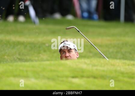 Ian Poulter d'Angleterre au deuxième jour du championnat BMW PGA 2013, au club de golf Wentworth. Banque D'Images