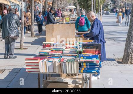 Madrid, Espagne - 15 février 2020: Marché du livre de Madrid en Paseo del Prado, Livres espagnols, Madrid, Espagne Banque D'Images