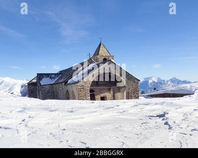 San Lucio, Italie - 29 décembre 2017: Refuge au sommet de San Lucio Banque D'Images