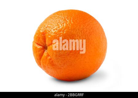 Orange mûrs isolé sur fond blanc Banque D'Images