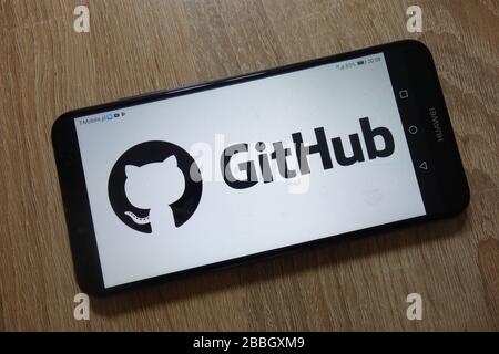 Logo GitHub affiché sur le smartphone Banque D'Images