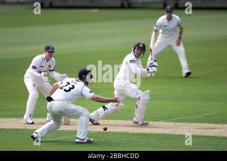 Rory Burns de Surrey dans le combat contre Sussex Banque D'Images