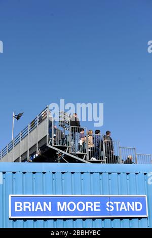 Le stand Brian Moore se trouve au stade MEMS Priestfield de Gillingham. Banque D'Images