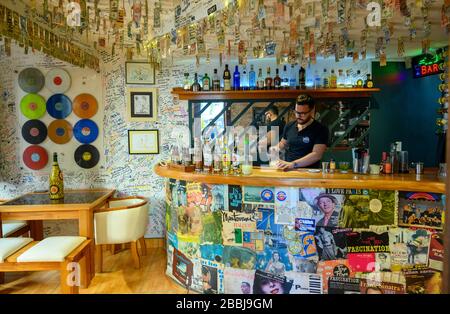 Bar à cocktails, la Havane Vieja, Cuba Banque D'Images