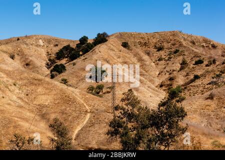 Petits canyons à proximité de la zone équestre du parc national de Chino Hills, Chino, Californie, États-Unis, Amérique du Nord, couleur Banque D'Images