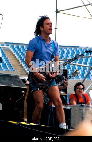 The Graful Dead Perform at Rich Stadium, Buffalo, New York 07-04-1986 Bob Weir photo de Michael Brito Banque D'Images