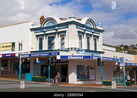 Coin des rues Wilson & Wilmont, quartier des affaires central, Burnie City, Tasmanie, Australie Banque D'Images