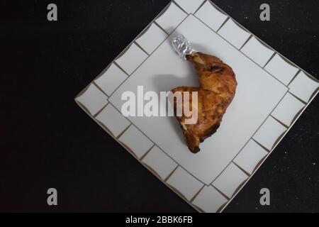 Tikka de poulet maison chaud et épicé avec de l'espace pour ajouter du texte Banque D'Images