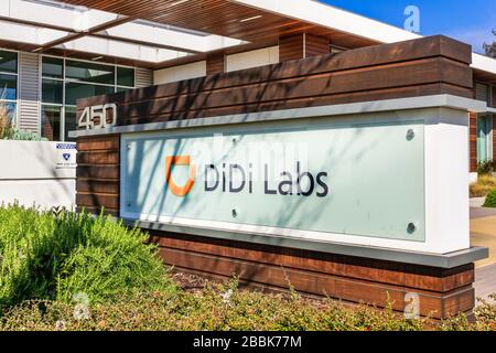 30 mars 2020 Mountain View / CA / USA - bureaux de Didi Labs dans la Silicon Valley; Didi Chuxing Technology Co. Est une société chinoise fournissant la tran basée sur les applications Banque D'Images