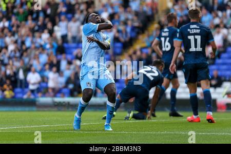 Jordy Hiwula de Coventry City réagit après une occasion manquée Banque D'Images