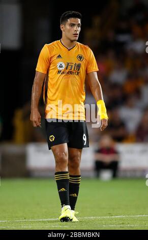 Wolverhampton Wanderers's Raul Jimenez en action contre les croisés FC Banque D'Images