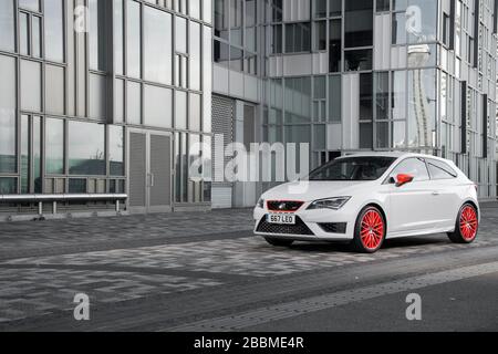 SIÈGE de 2015 Leon Cupra Ultimate, trappe chaude espagnole Banque D'Images