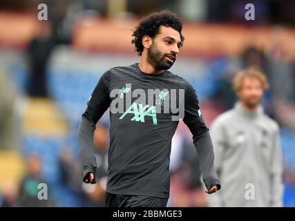 Mohamed Salah de Liverpool se réchauffe avant le match Banque D'Images