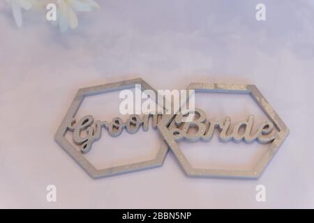 Décoration de la table de mariage et étiquettes de nom pour le petit déjeuner de mariage Banque D'Images