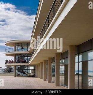 Le Pavillion de la Warr à Bexhill sur la mer. Un exemple d'architecture art déco a ouvert ses portes en 1935 et régénéré en 2005 en tant que centre artistique contemporain. Banque D'Images