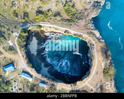 Broken plage à Nusa Penida Bali Indonésie drone vue Banque D'Images