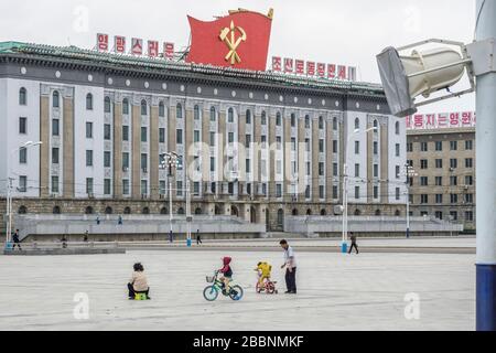 Kim il Sung Square, Pyongyang, République populaire démocratique de Corée Banque D'Images