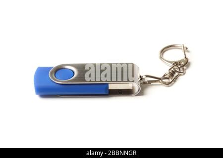 Porte-clés de lecteur flash pliable isolé sur blanc Banque D'Images
