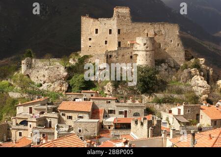 Castelvecchio di Rocca Barbena village, Ligury, Italie Banque D'Images