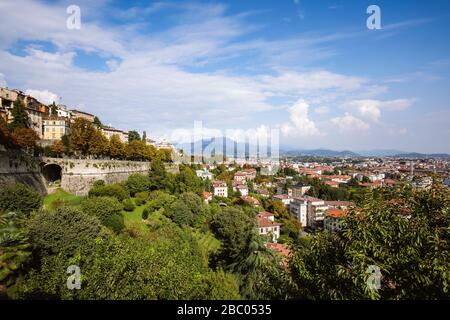 Image du stock de Bergame dans la région de Lombardie en Italie près de Milan prise avant l'éclosion de Coronavirus. Banque D'Images