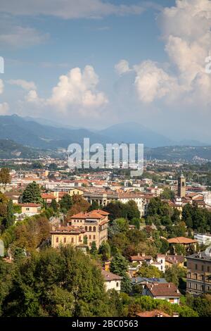 Image du stock de Bergame dans la région de Lombardie en Italie près de Milan prise avant l'éclosion de Coronavirus. Banque D'Images