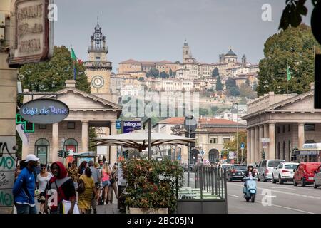 Image du stock de Bergame dans la région de Lombardie en Italie près de Milan prise avant l'éclosion de Coronavirus. Banque D'Images