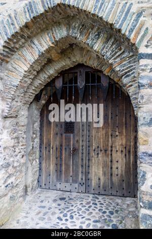 Porte du château de Portcullis à une ancienne forteresse Banque D'Images