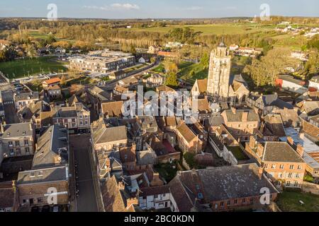 VUE AÉRIENNE DE LA VILLE DE RUGLES, (27) EURE, HAUTE-NORMANDIE, NORMANDIE, FRANCE Banque D'Images