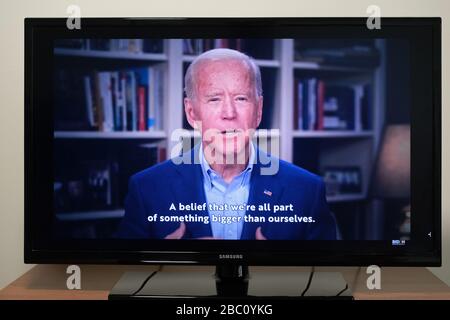Vu à la télévision, Joe Biden parle dans une annonce politique traitant du coronavirus posté le 31 mars 2020. Banque D'Images