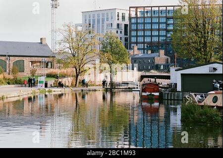 Le canal Regents près de la nouvelle mine de charbon Yard, à King's Cross, Londres, Royaume-Uni Banque D'Images