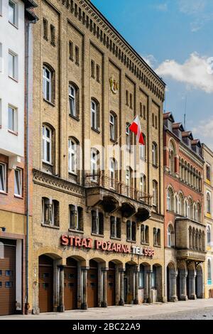 Szczecin, Pologne, juin 2018 ancien bâtiment en briques anciennes pour pompiers dans la rue Grodzka à Stettin Banque D'Images