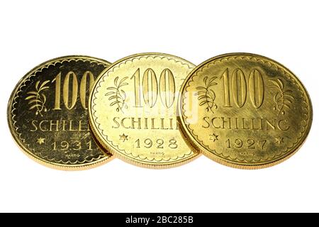 Autrichien 100 pièces d'or Schilling isolées sur fond blanc Banque D'Images