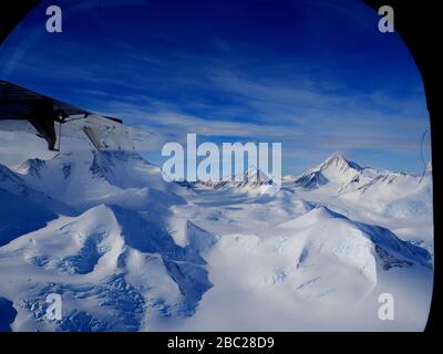 Antarctique - Union Glacier, camp de base de Vinson, pôle Sud, avions Banque D'Images