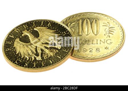 Autrichien 100 pièces d'or Schilling isolées sur fond blanc Banque D'Images