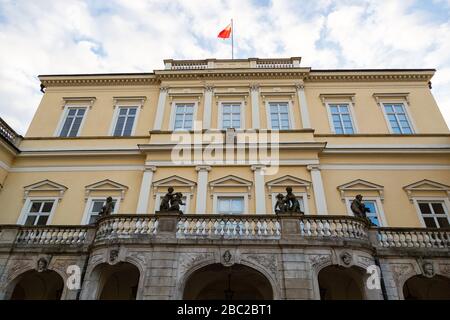 Pulawy, Pologne - 30 OCTOBRE 2019: Le palais baroque de Czartoryski à Pulawy sur la Vistule construit en 1671-1679, Pologne Banque D'Images