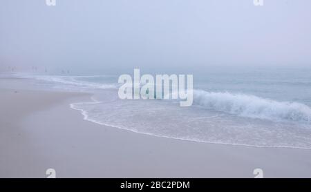 Scènes de plage minimaliste à Carmel California Banque D'Images