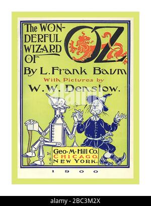 WIZARD OF OZ couverture intérieure du livre historique original de 1900 «The Wonderful Wizard of Oz» de l'auteur L. Frank Baum, (Lyman Frank), 1856-1919. Illustration du créateur W. W.Denslow, (William Wallace), 1856-1915, publié Chicago ; New York : G.M. Hill Co Banque D'Images