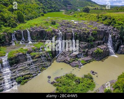 La grande chute d'eau de Pongour près de Da Lat City, Vietnam Banque D'Images