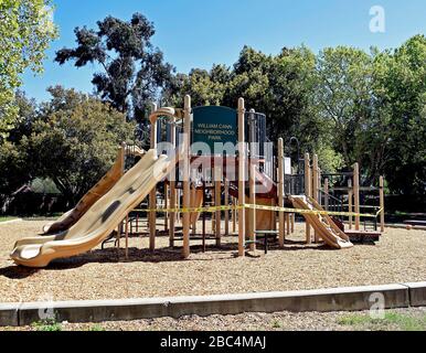 Aire de jeux fermée, dans le parc CAN d'Union City, en raison d'une pandémie de virus covid-19, Californie Banque D'Images