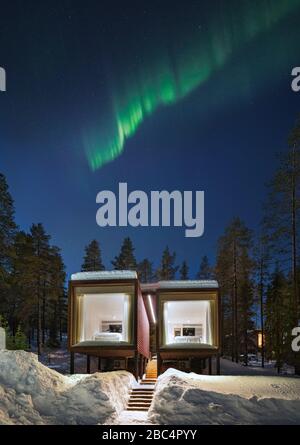 Extérieur des chambres de l'Arctic Treehouse Hotel Banque D'Images