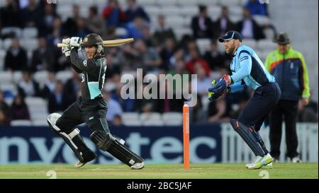 Le Rory Burns de Surrey est en action Banque D'Images