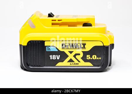 Batterie à glissière au lithium-ion XR 18 v 5 Ah DeWalt Banque D'Images