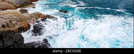 Détail du célèbre récif porphyritique connu sous le nom de 'roches rouge' d'Arbatax, Ogliastra, Capo Bellavista, Sardaigne, Italie Banque D'Images