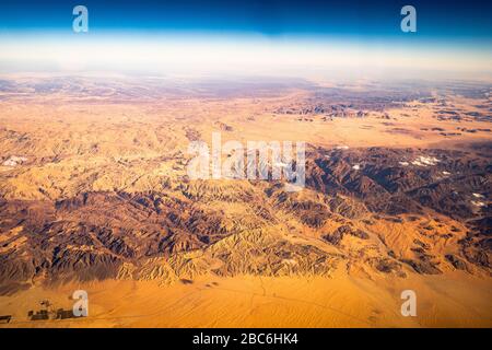 Vue aérienne du Royaume de Jordanie depuis le golfe d'Aqaba en mer Rouge Banque D'Images